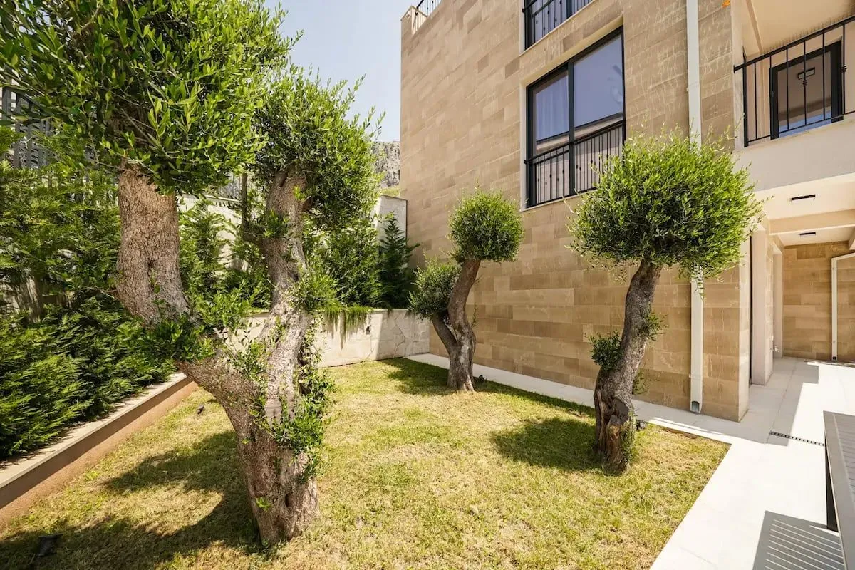 Daily-rent, house, 223m², Reževići, Budva