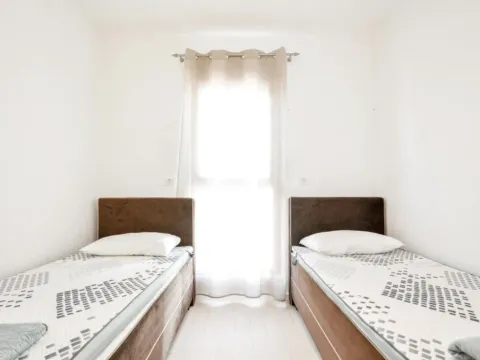 Sale, two bedroom apartment, 69m², Donja Lastva, Tivat - image 4