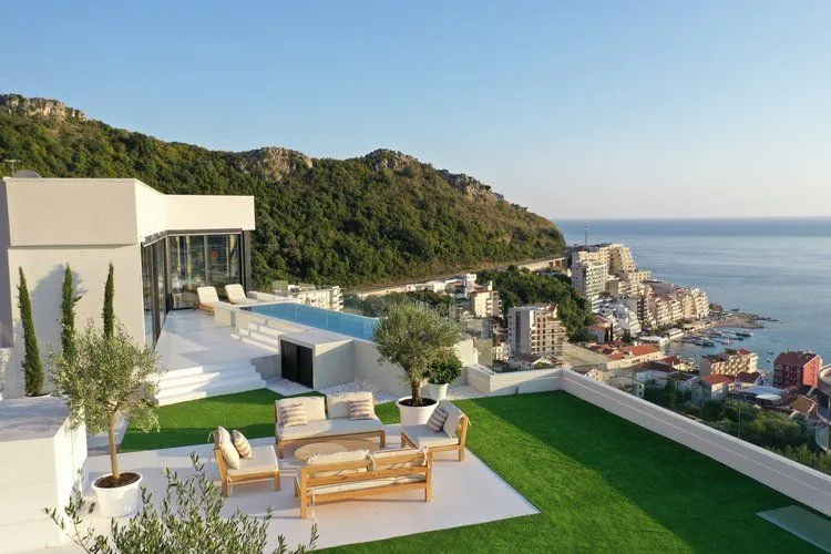 Prodaja, stan, 1000m², Rafailovići, Budva