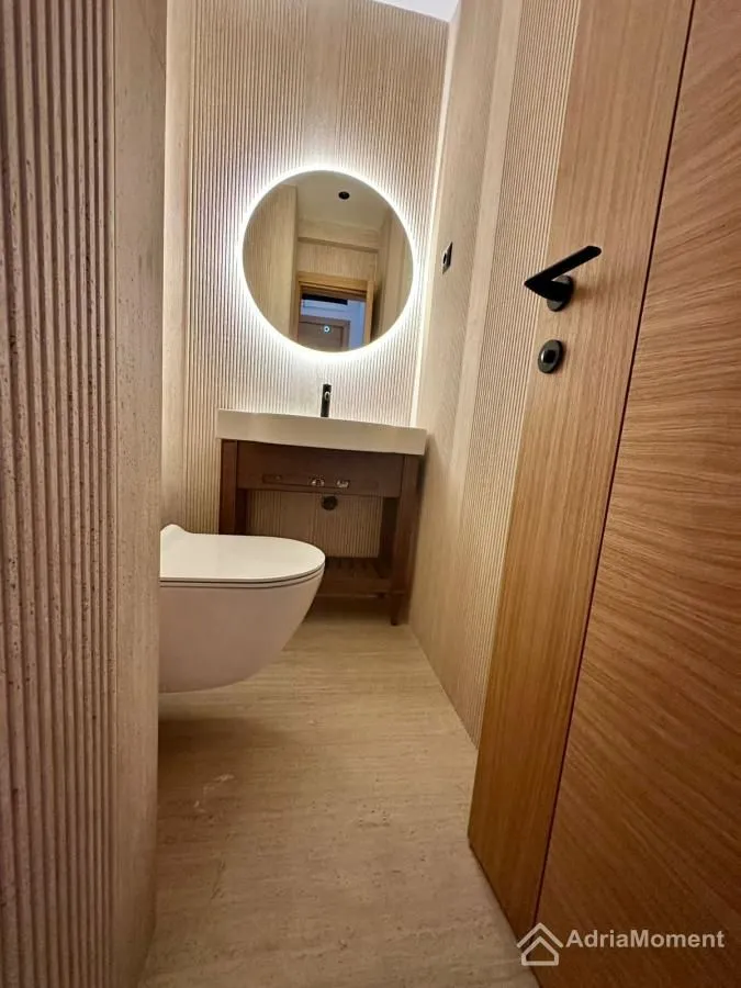 Prodaja, trosoban stan, 96m², Kalimanj, Tivat
