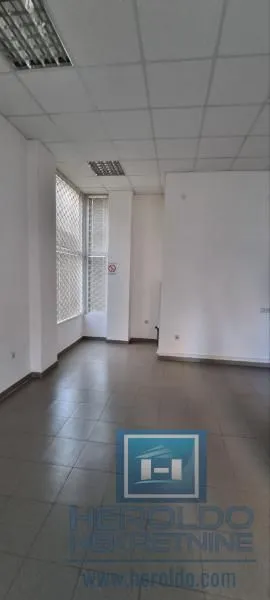Prodaja, poslovni prostor, 30m², Vranje, Srbija