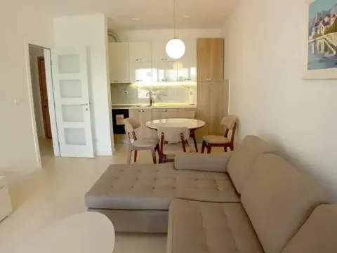 Rent, one bedroom apartment, 51m², Budva, Crna Gora