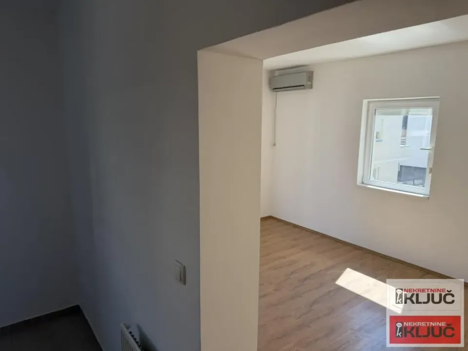 Izdavanje, jednosoban stan, 37m², Bulevar patrijarha Pavla, Novi Sad Sve Podlokacije