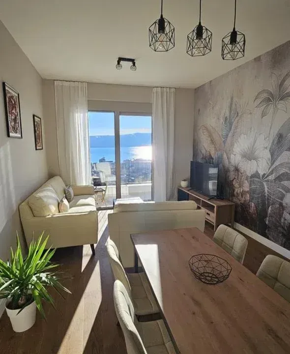 Rent, apartment, 56m², Tivat, Crna Gora