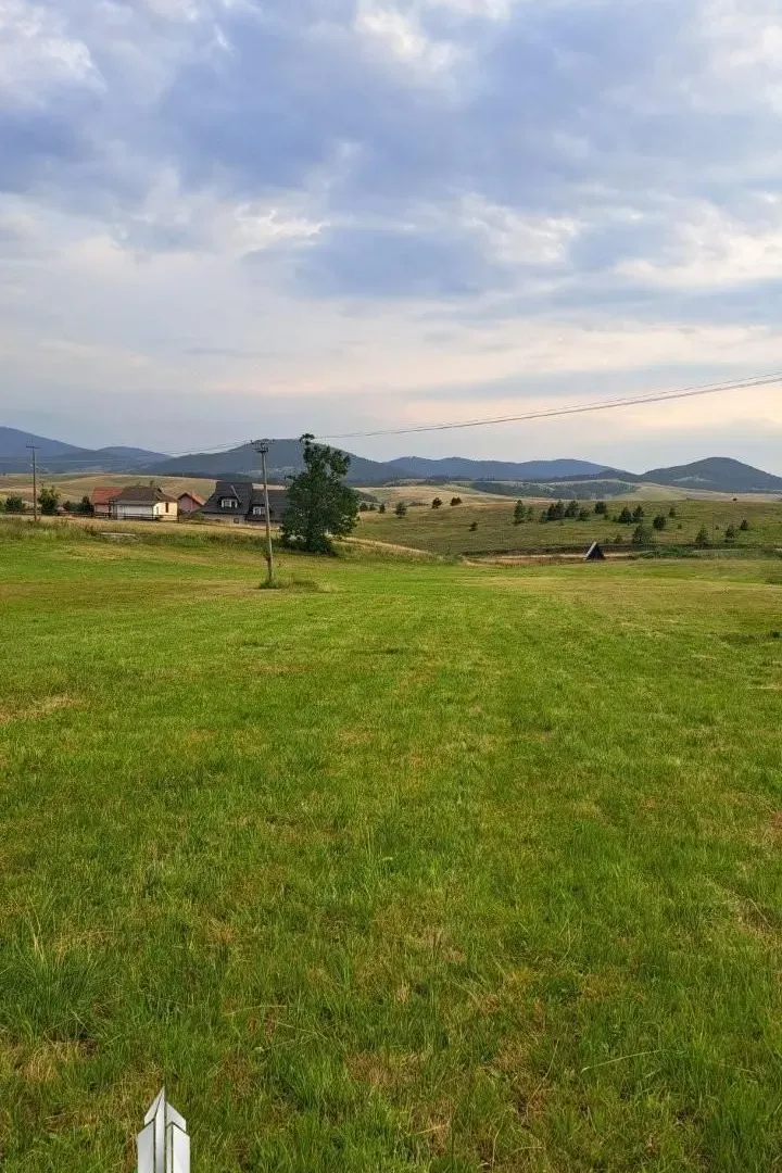 Prodaja, plac, 647m², Centar, Zlatibor
