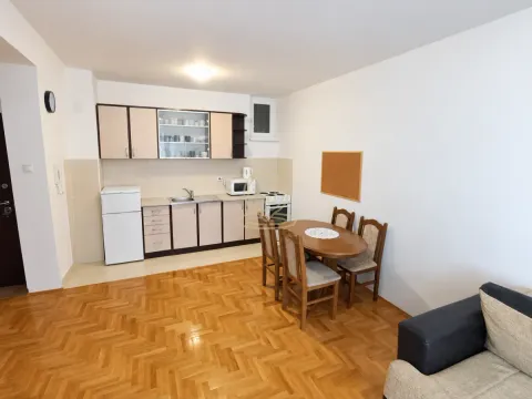 Prodaja, jednosoban stan, 45m², Rotkvarija, Novi Sad Sve Podlokacije - image 3