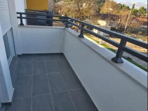 Prodaja, jednosoban stan, 44m², Pobrežje, Podgorica - image 7