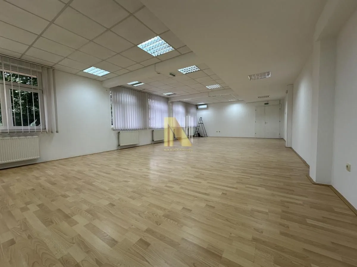 Rent, office space, 237m², Centar, Novi Sad