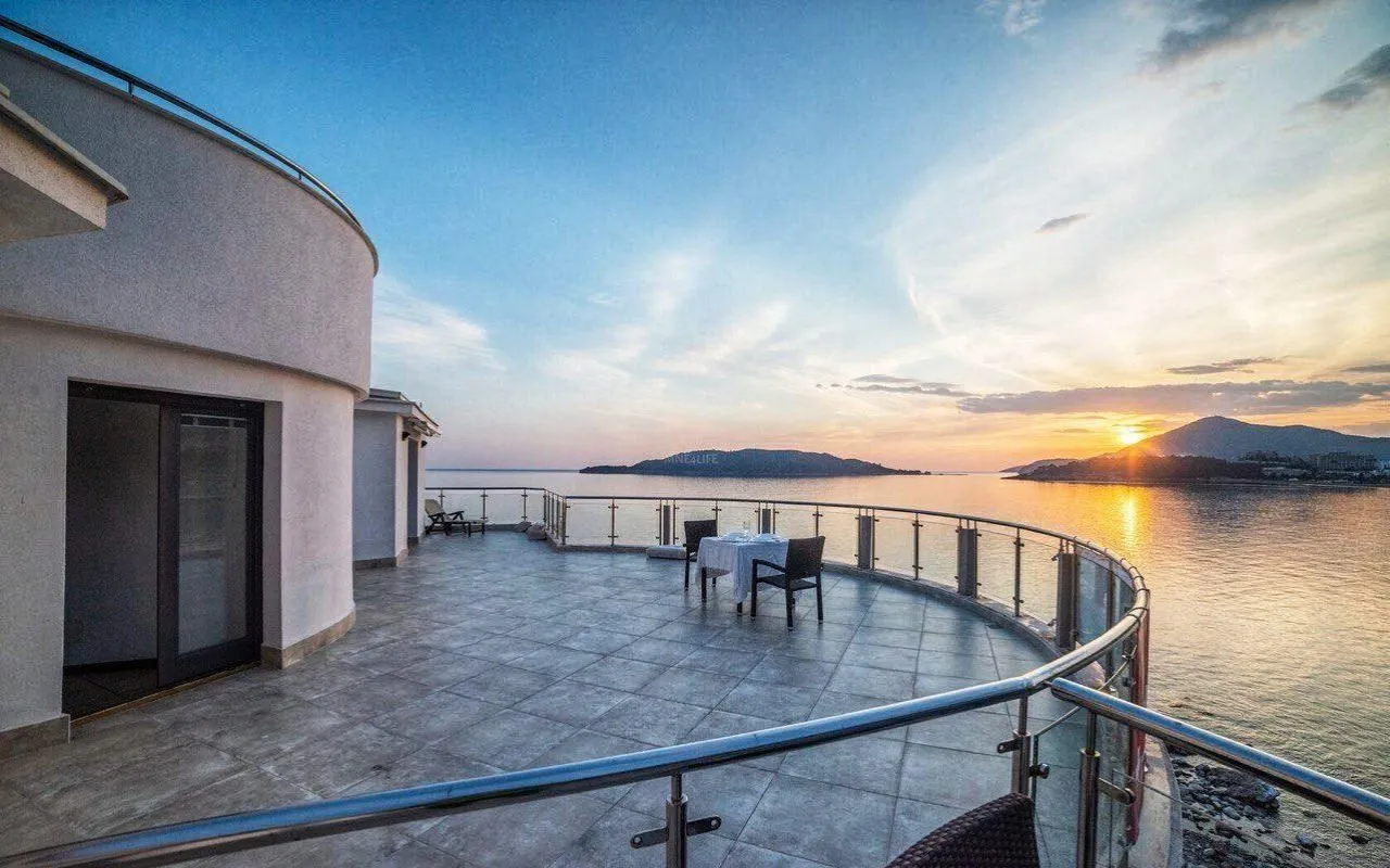 Sale, two bedroom apartment, 142m², Rafailovići, Budva