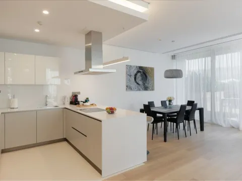 Sale, three bedroom apartment, 214m², Budva, Crna Gora - image 21