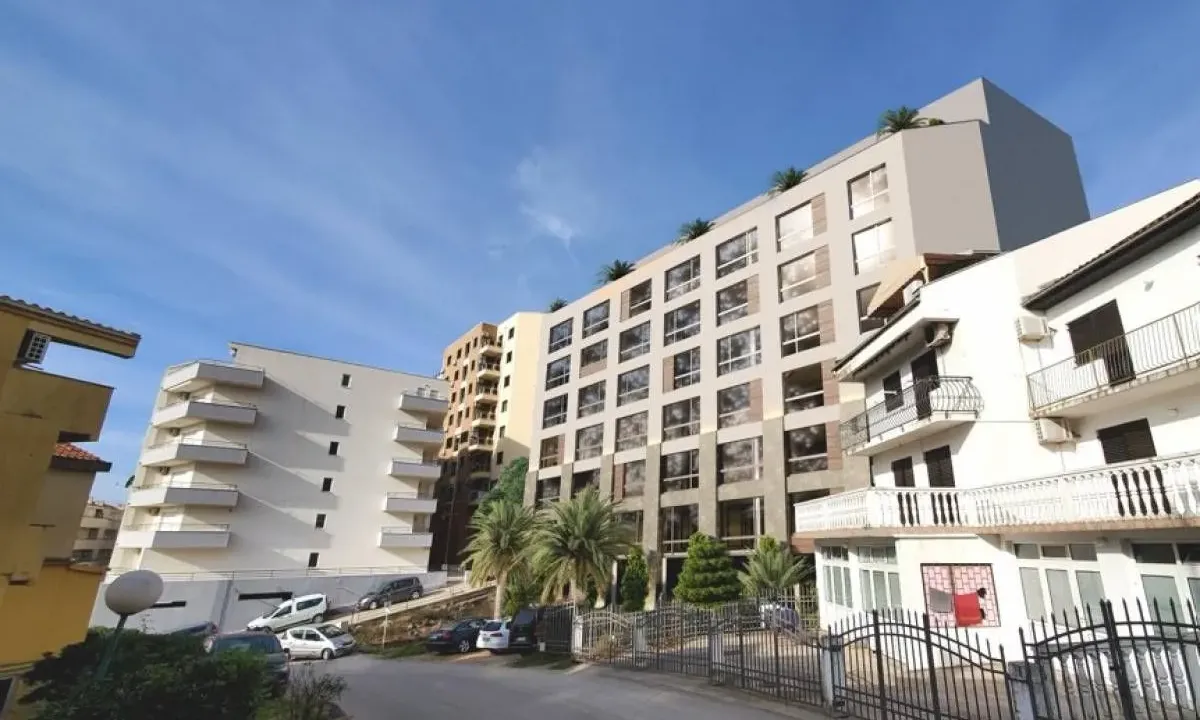 Sale, two bedroom apartment, 101m², Bečići, Budva