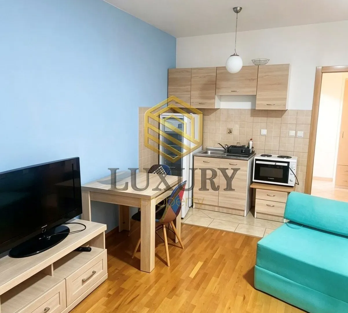 Rent, studio apartment, 29m², Stari Aerodrom, Podgorica
