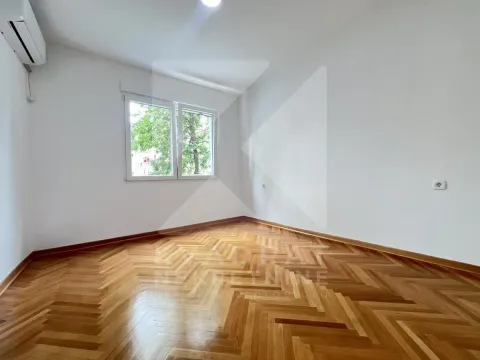 Izdavanje, poslovni prostor, 66m², Preko Morače, Podgorica - image 7