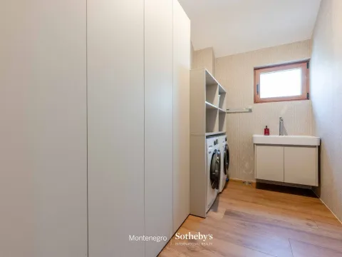 Prodaja, kuća, 261m², Rijeka Reževići, Budva - image 25