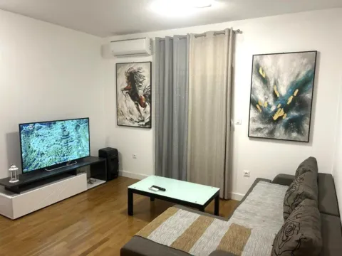 Izdavanje, jednosoban stan, 48m², Zabjelo, Podgorica