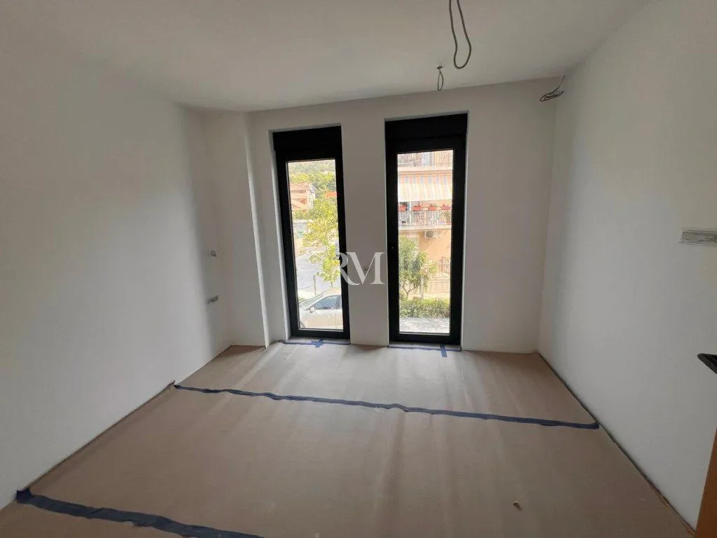 Prodaja, dvosoban stan, 60m², Marići, Tivat