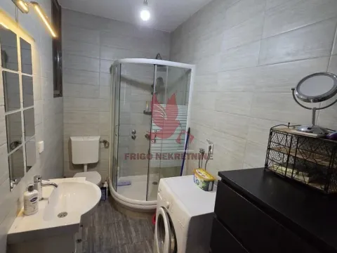 Sale, four bedroom apartment, 100m², Savski Venac, Beograd - image 17