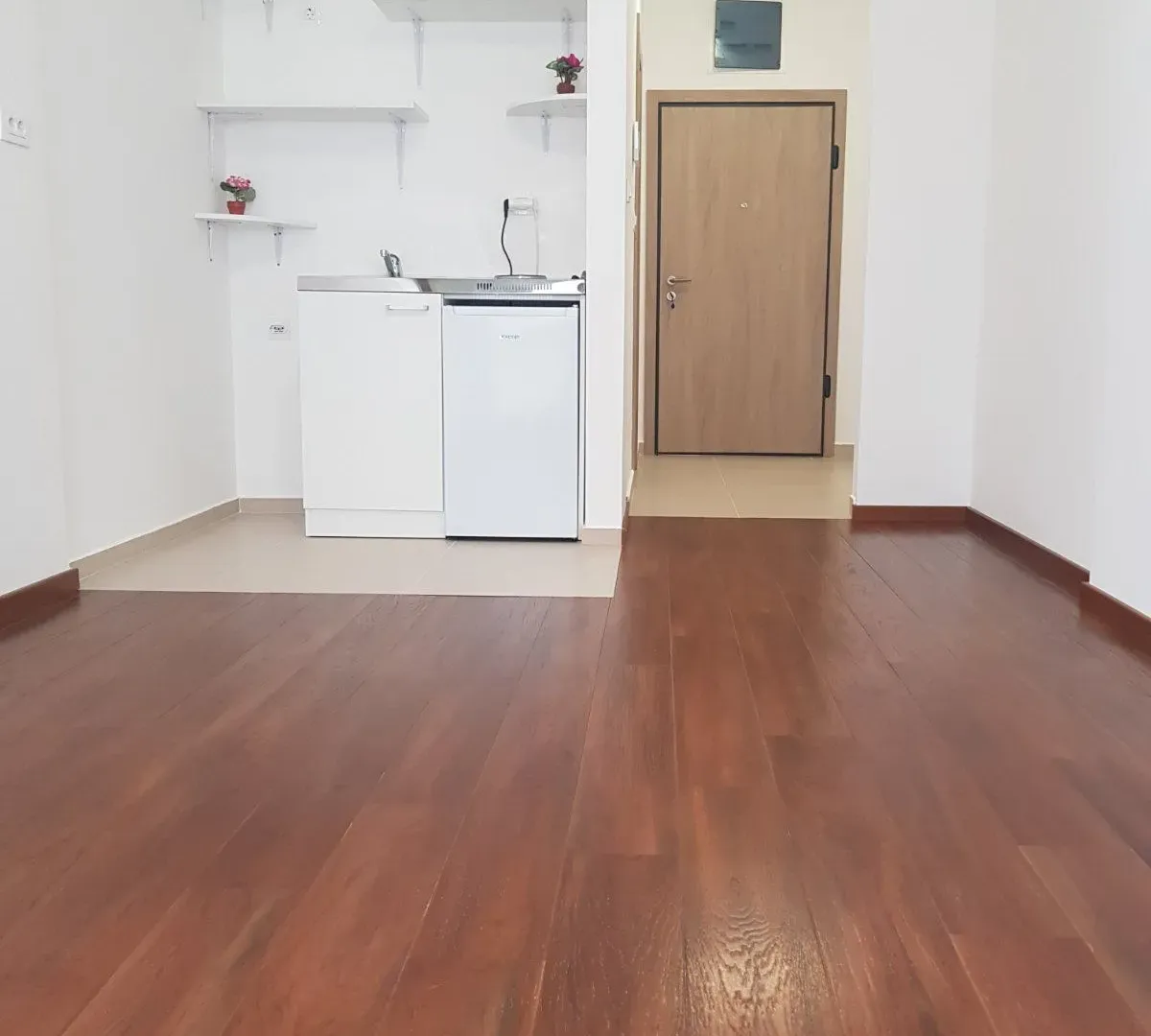 Izdavanje, stan, 25m², City Kvart, Podgorica