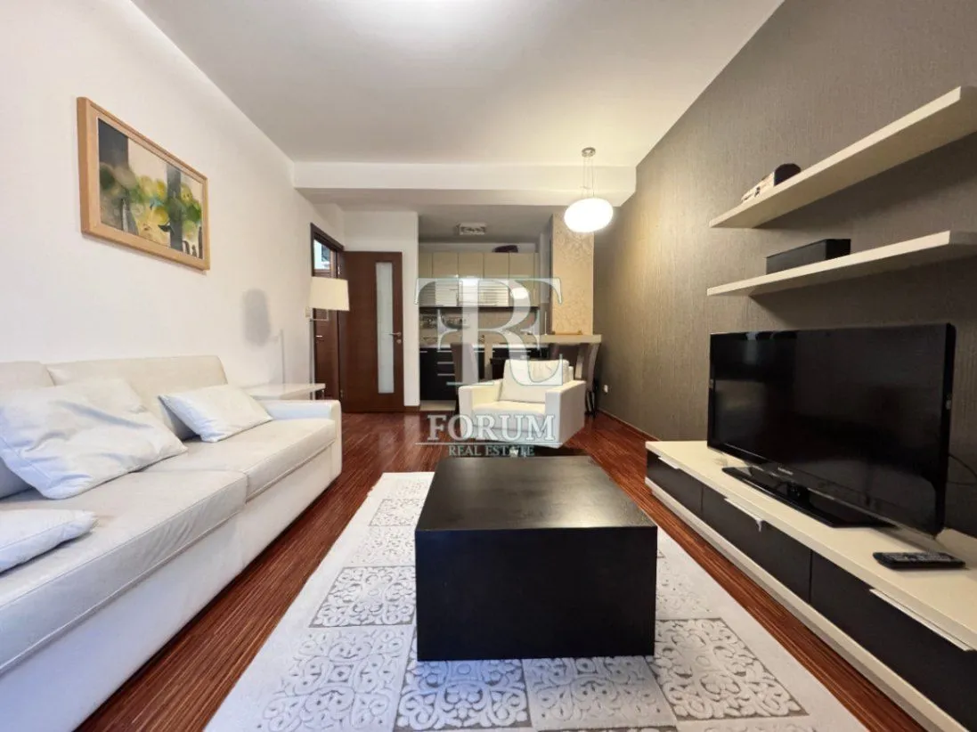 Izdavanje, dvosoban stan, 80m², Gorica C, Podgorica