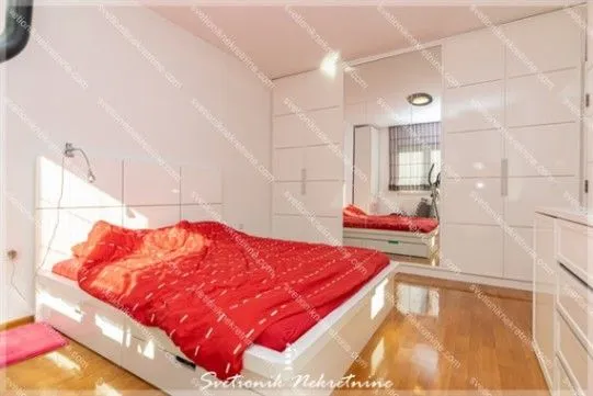 Prodaja, dvosoban stan, 85m², Igalo, Herceg Novi