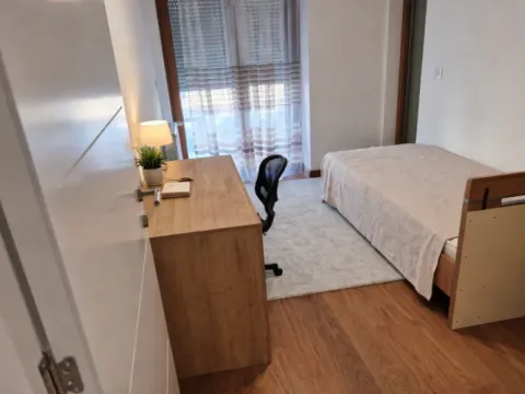 Rent, four bedroom apartment, 100m², Novi Beograd Blok 65, Novi Beograd Sve Podlokacije - image 6