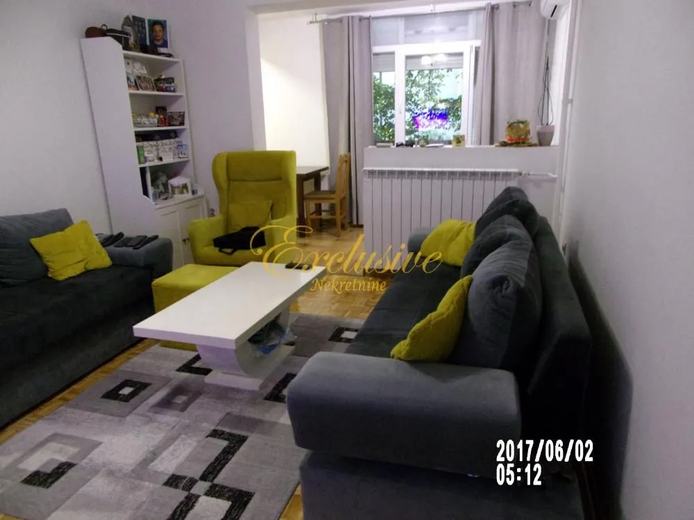 Prodaja, trosoban stan, 72m², Čukarica, Beograd