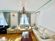 Rent, house, 400m², Markovići, Budva - image 13