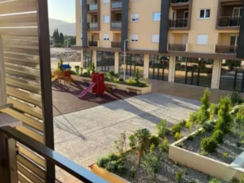 Izdavanje, jednosoban stan, 48m², New City, Podgorica - image 13