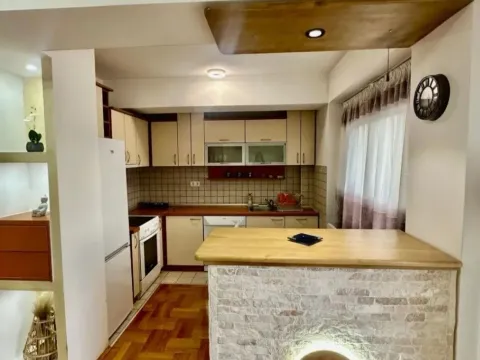 Izdavanje, dvosoban stan, 60m², Zabjelo, Podgorica - image 6