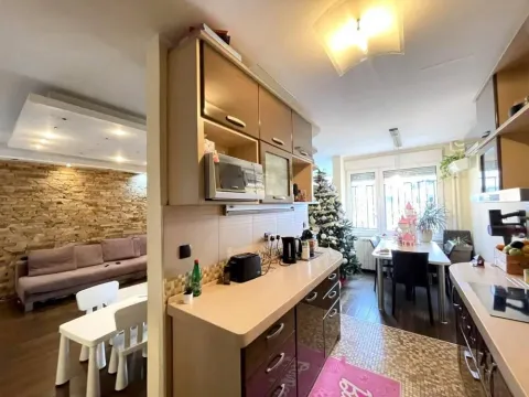 Sale, two bedroom apartment, 68m², Julino Brdo, Beograd - image 11