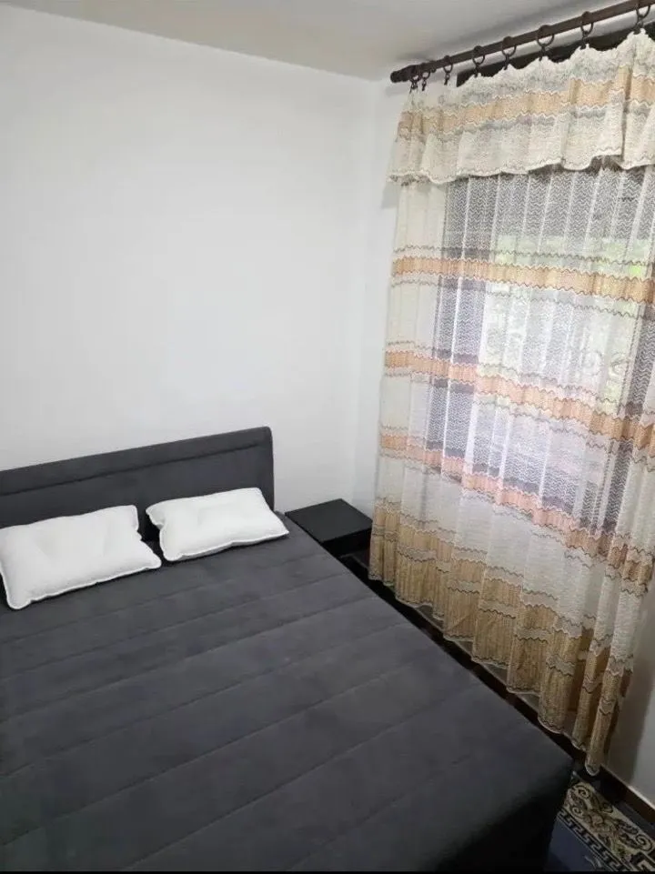 Izdavanje, jednosoban stan, 40m², Dalmatinska ulica, Podgorica