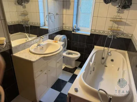 Rent, one bedroom apartment, 55m², Centar, Podgorica - image 8