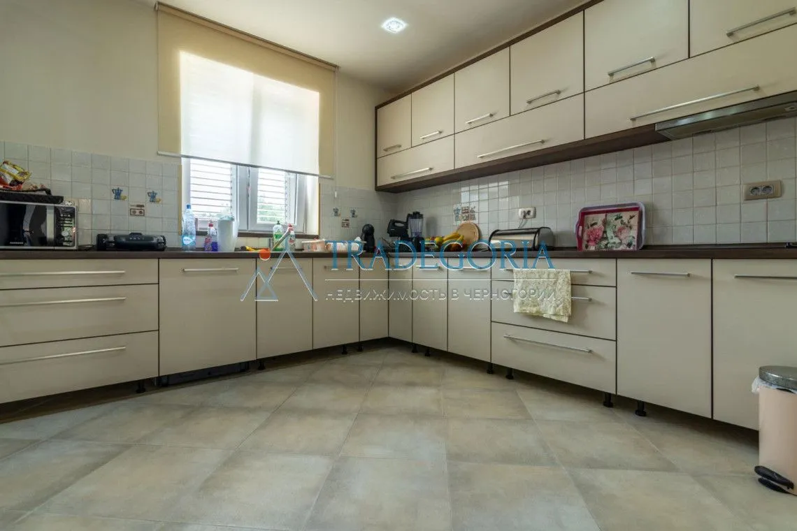 Prodaja, kuća, 267m², Tivat, Crna Gora