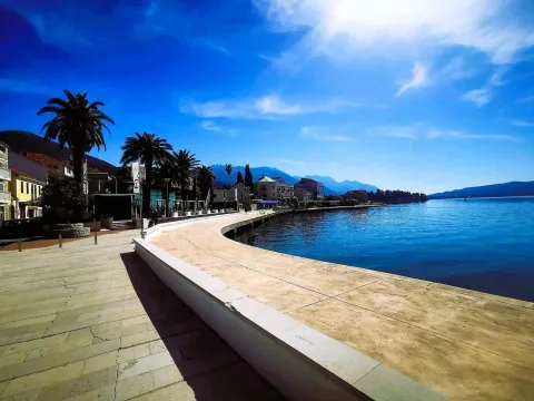 Prodaja, trosoban stan, 87m2, Centar, Tivat Prodaja, trosoban stan, 87m2, Centar, Tivat