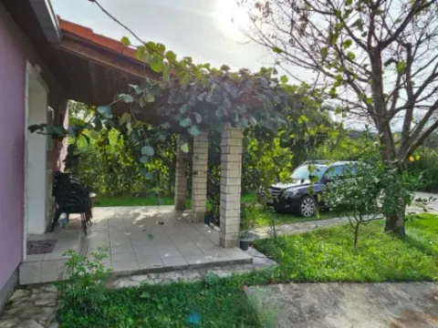 Izdavanje, kuća, 76m², Kuti, Herceg Novi - image 10