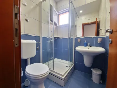 Rent, one bedroom apartment, 37m², Budva, Crna Gora - image 4