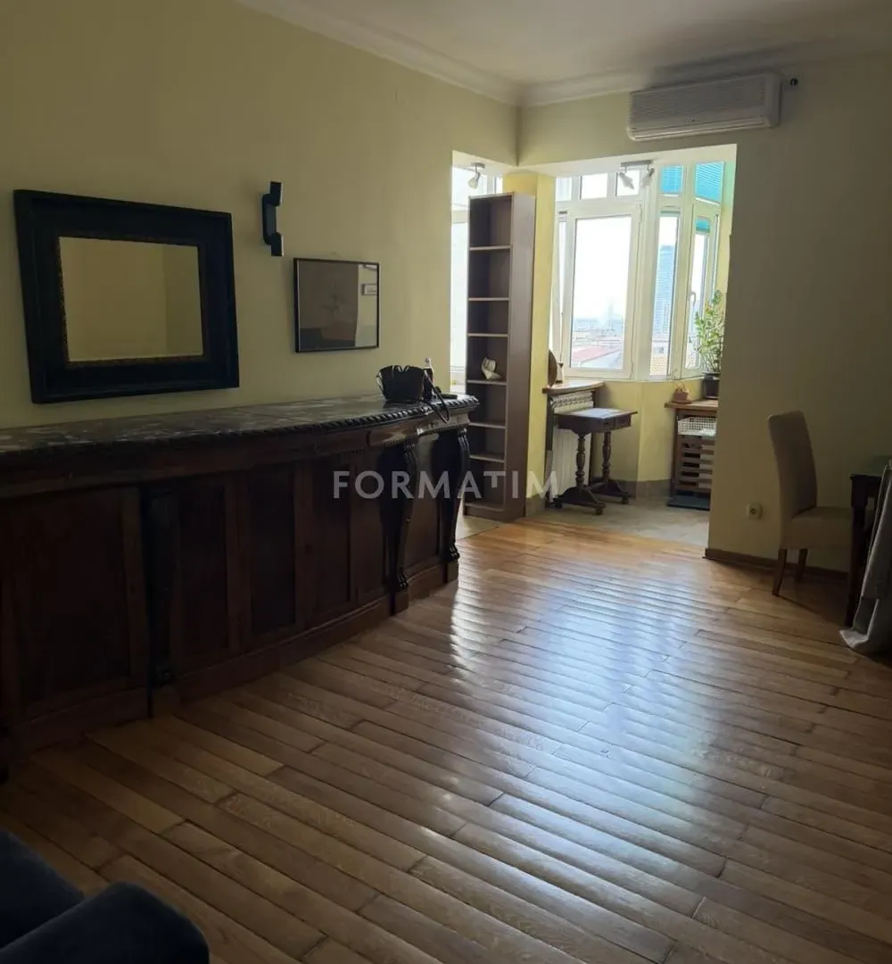 Sale, two bedroom apartment, 71m², Savski Venac, Beograd
