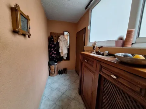 Sale, two bedroom apartment, 90m², Bar, Crna Gora - image 10