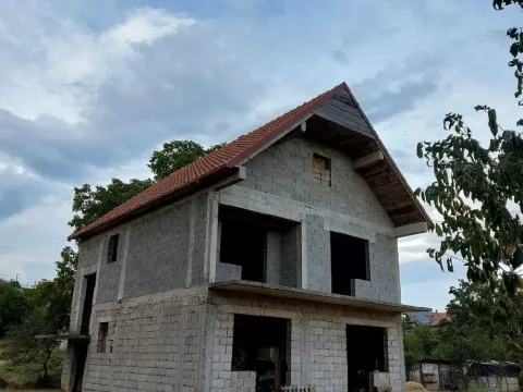 Prodaja, kuća, 200m², Cemenca, Nikšić - image 4