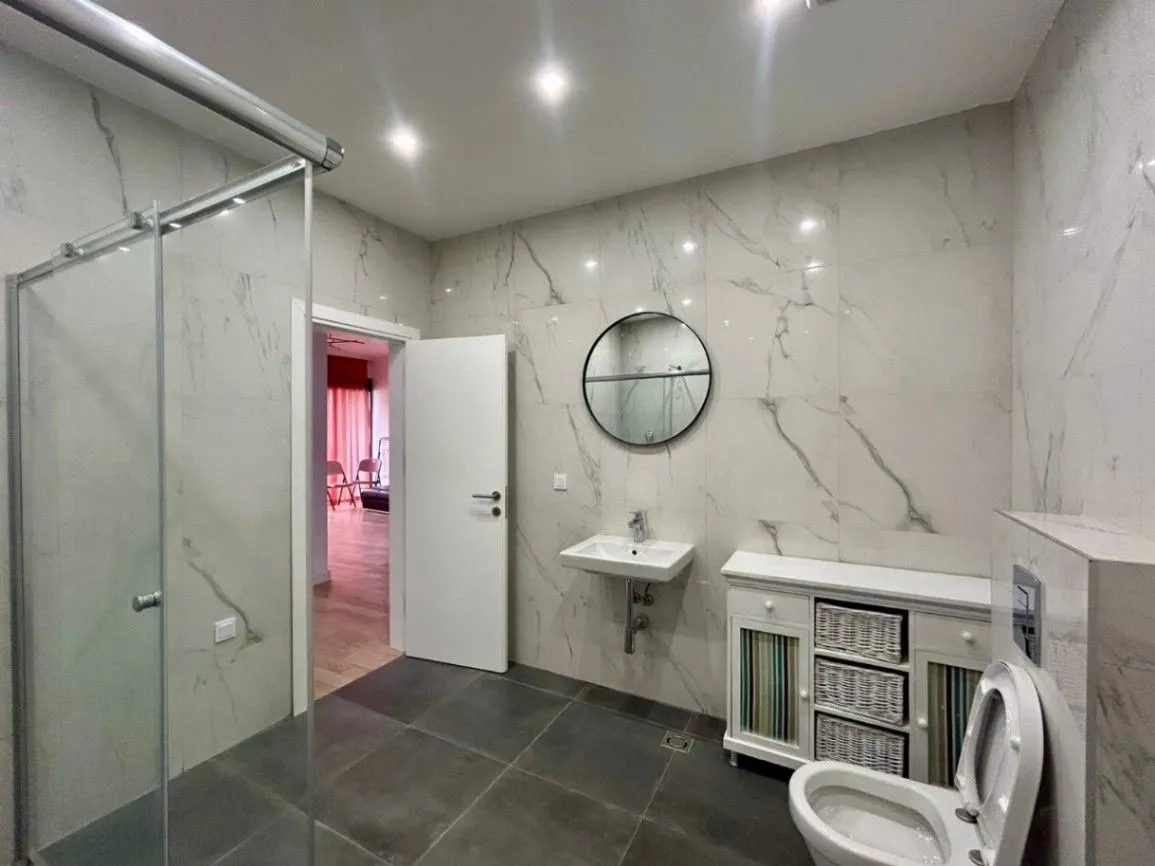 Prodaja, jednosoban stan, 72m², Centar, Bar