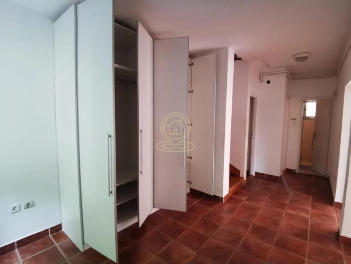 Rent, house, 250m², Savski Venac, Beograd