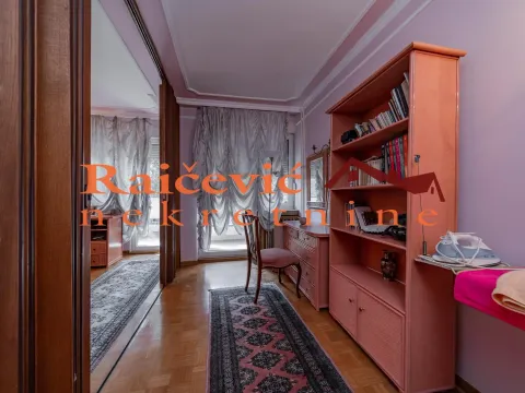 Sale, house, 273m², Brace Jerković, Voždovac Sve Podlokacije - image 10