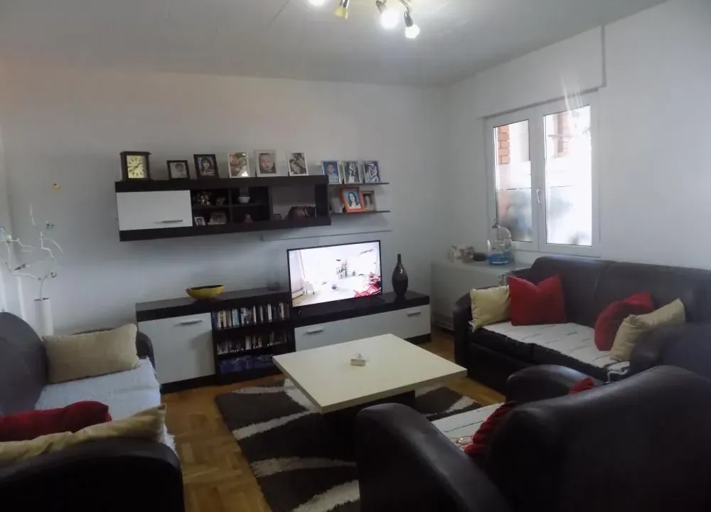 Sale, three bedroom apartment, 66m², Ćuprija, Srbija