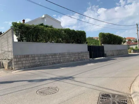 Rent, house, 250m², Zagorič, Podgorica - image 3