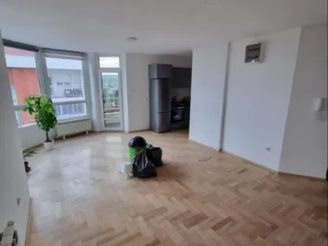 Prodaja, trosoban stan, 71m², Bulevar Evrope, Novi Sad Sve Podlokacije - image 2