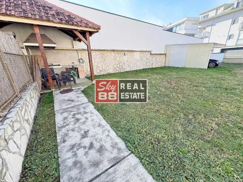 Izdavanje, četvorosoban stan, 130m², Senjak, Beograd - image 13