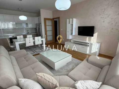 Prodaja, dvosoban stan, 63m², City Kvart, Podgorica - image 1