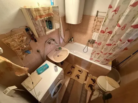 Prodaja, kuća, 59m², Medijana, Niš - image 9