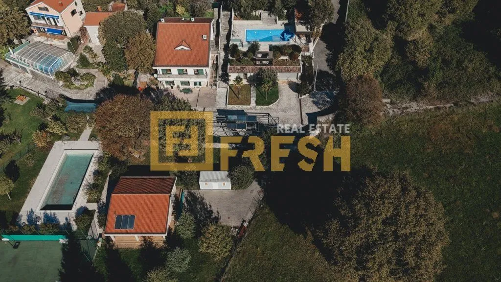 Rent, house, 380m², Mareza, Podgorica