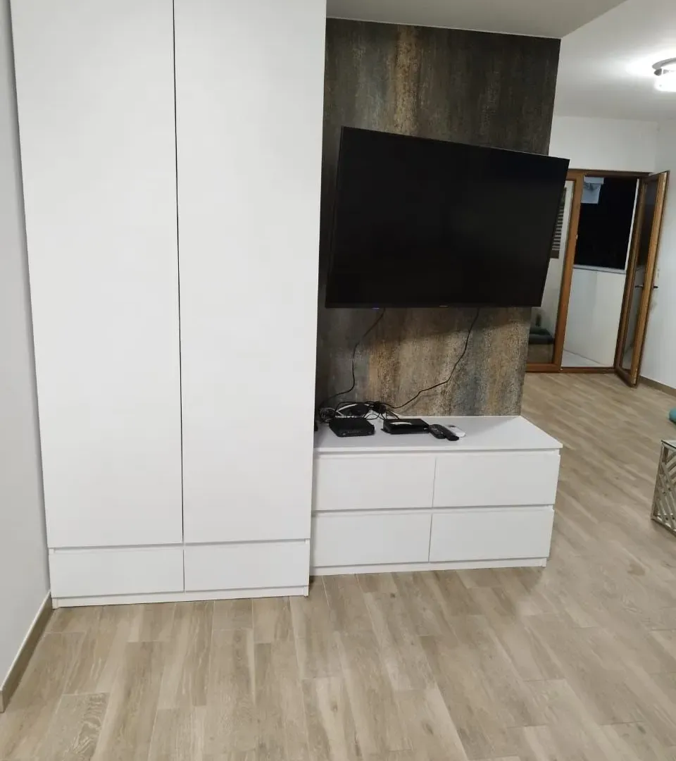 Izdavanje, dvosoban stan, 98m², Donja Lastva, Tivat
